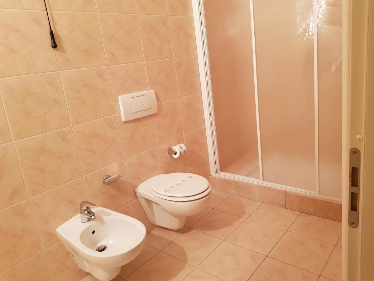 Hotel Le Cardinal Bastiglia Екстериор снимка
