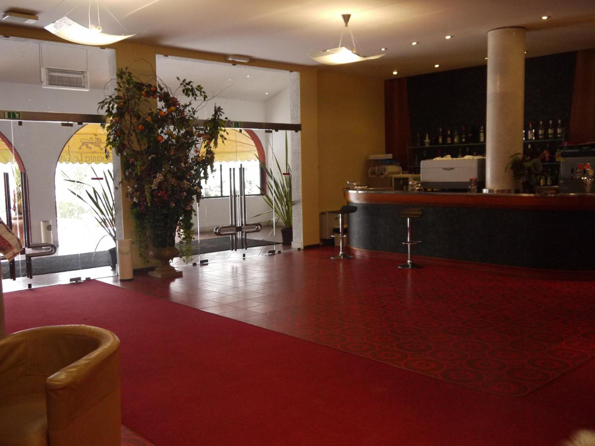 Hotel Le Cardinal Bastiglia Екстериор снимка